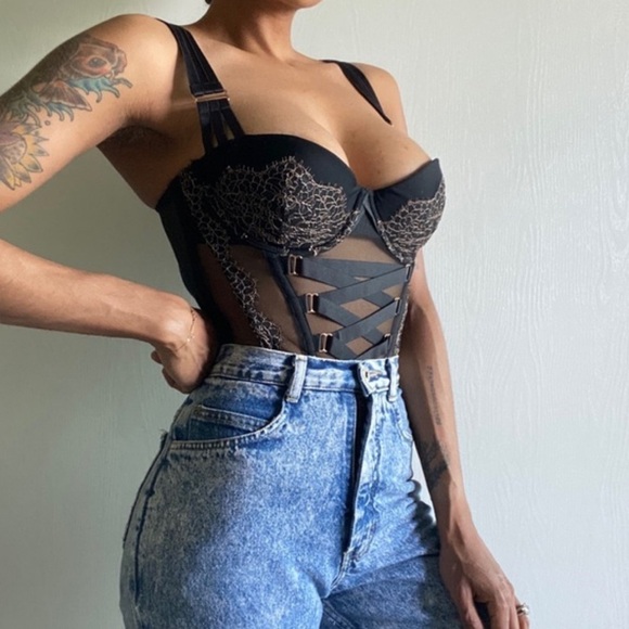 Victoria's Secret Other - Victoria Secret Chantilly Lace Meah Corseted Bustier size 34C
